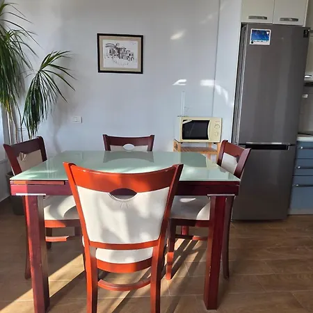 Dean's - 2 Bedroom Bellavista In Durres